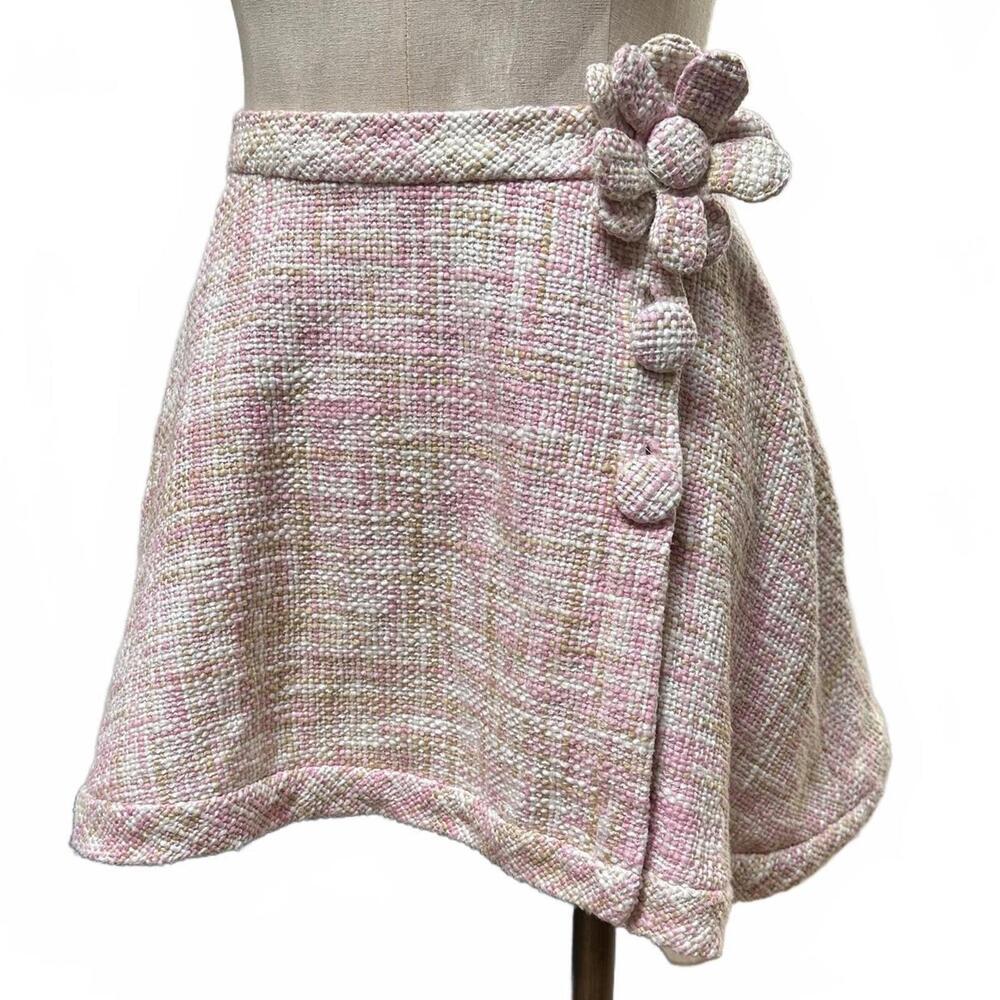 2000s Pink Cream Tweed Mini Skirt Flower Button Detail SIZE S-M  COQUETTE